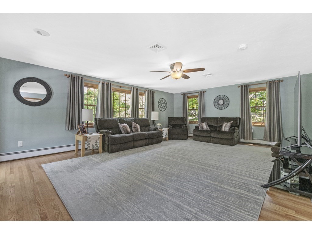 57 Lincoln Woods Road Waltham, MA 02451 - Photo 10 of 36
