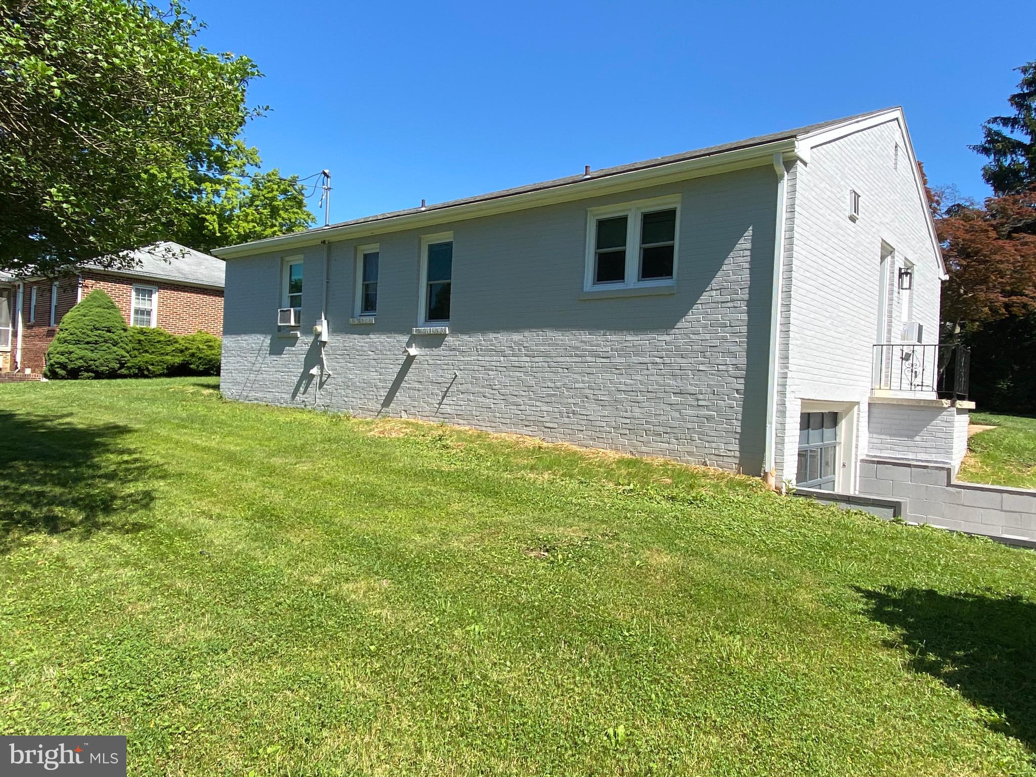 1324 Bonneview Road York, PA 17406 - Photo 7 of 23 Gallery Image 7