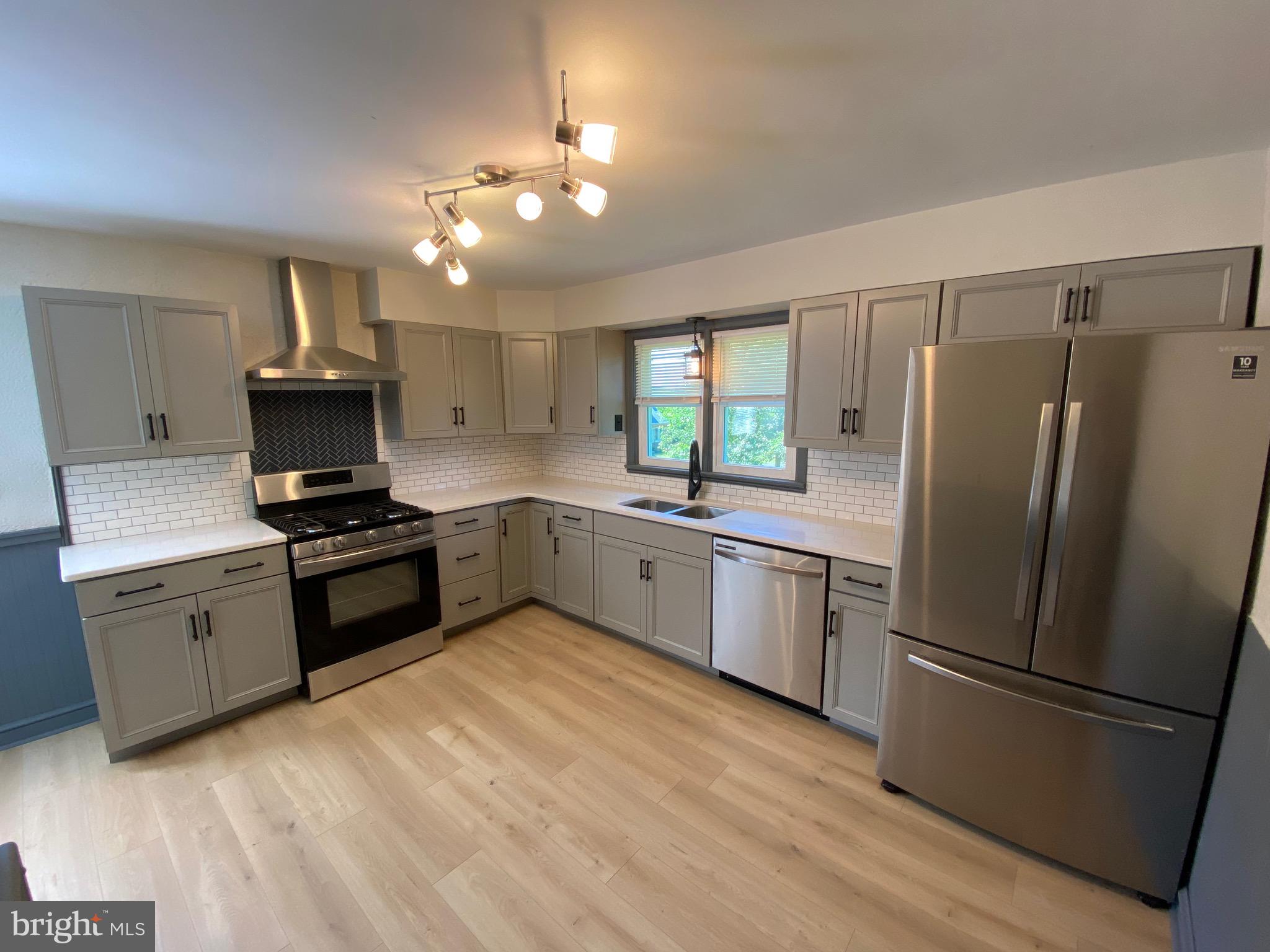 1324 Bonneview Road York, PA 17406 - Photo 9 of 23 Gallery Image 9