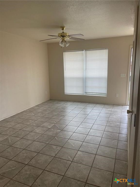 2712 Vernice Loop, Unit C Killeen, TX 76549 - Photo 15 of 24 a view of an empty room and window