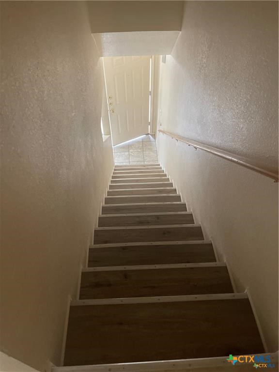 2712 Vernice Loop, Unit C Killeen, TX 76549 - Photo 8 of 24 a view of entryway