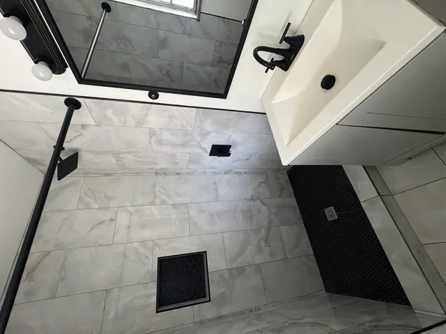 $3,000 | 5651 West 97th Street, Oak Lawn, IL 60453