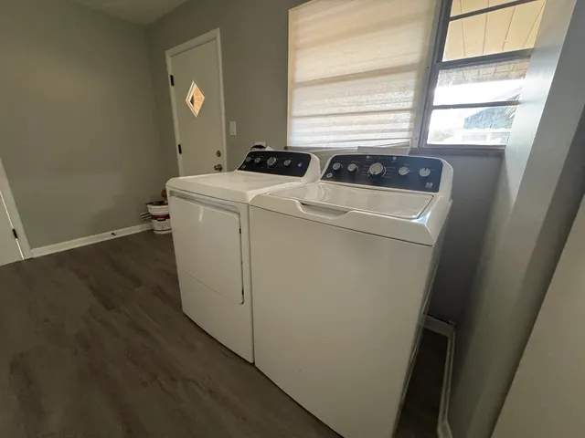 $3,000 | 5651 West 97th Street, Oak Lawn, IL 60453