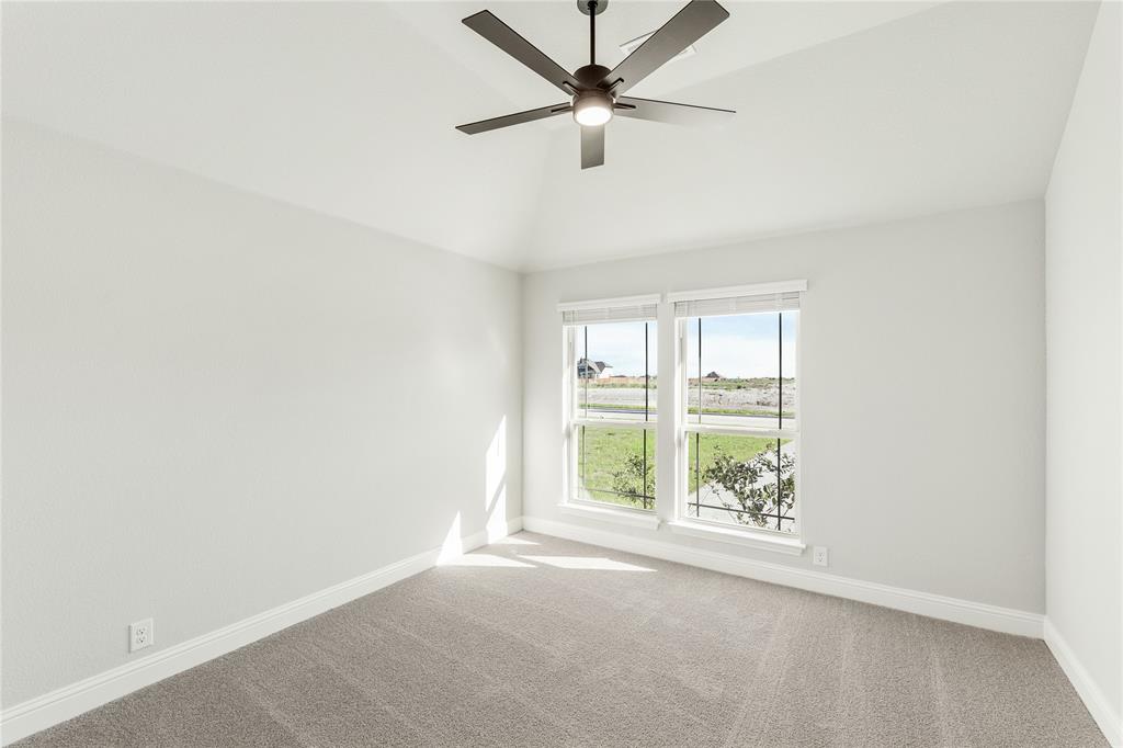 307 Spring Circle Red Oak, TX 75154 - Photo 6 of 34