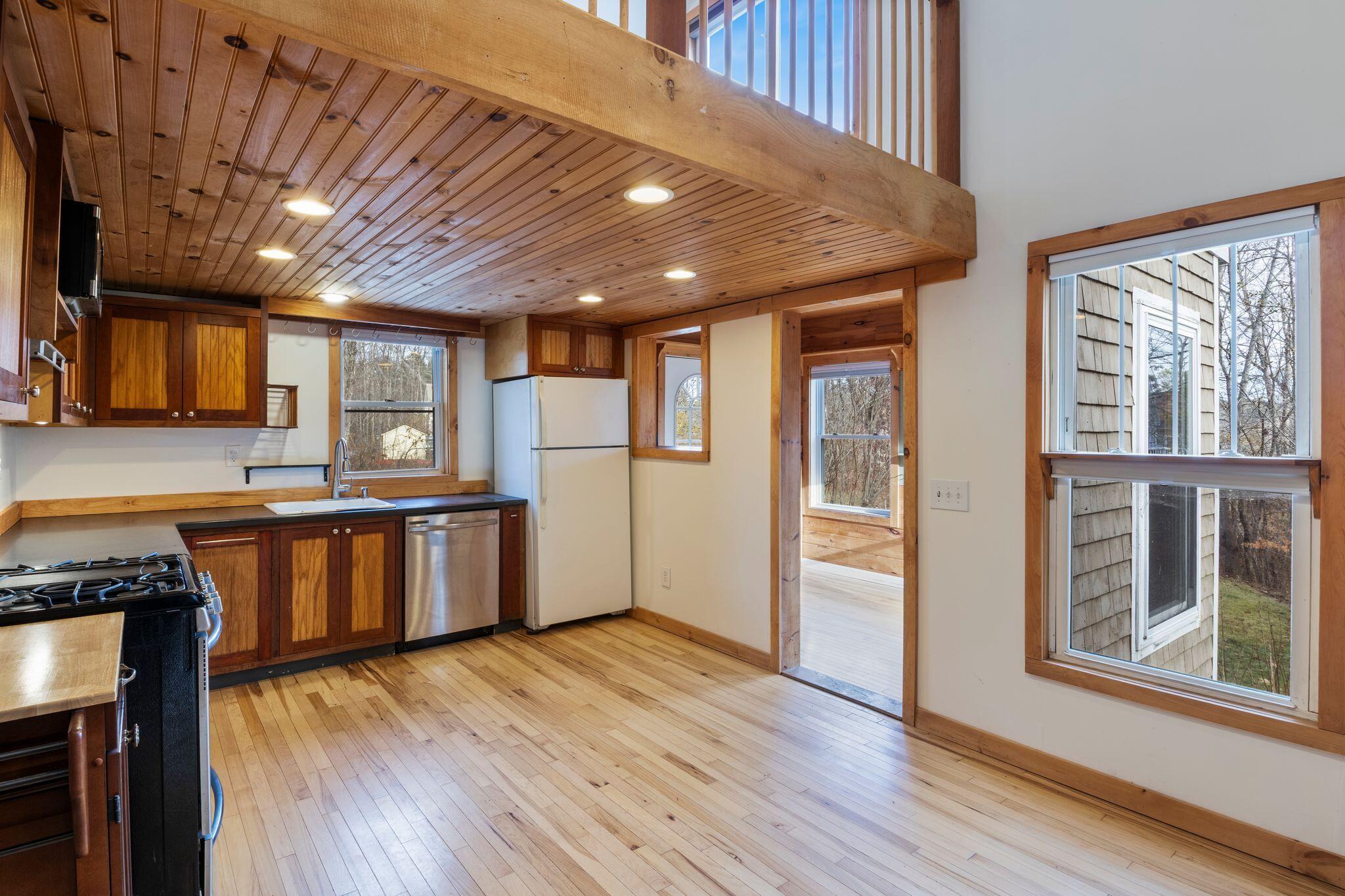 37 Swan Road Windham, ME 04062 - Photo 7 of 58 37_Swan_Rd_07