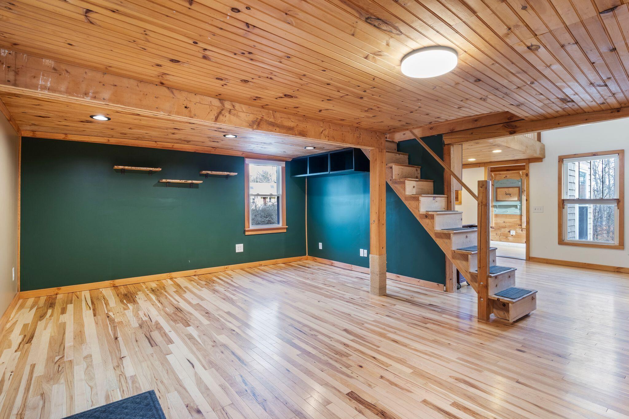 37 Swan Road Windham, ME 04062 - Photo 10 of 58 37_Swan_Rd_10