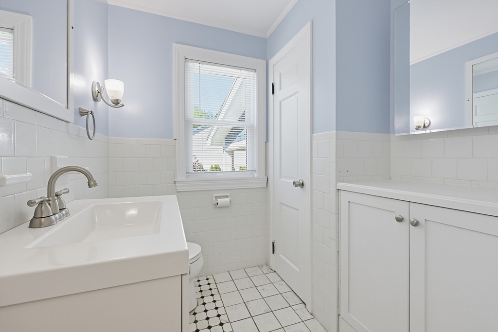 18 Prairie Avenue Bellingham, MA 02019 - Photo 17 of 42