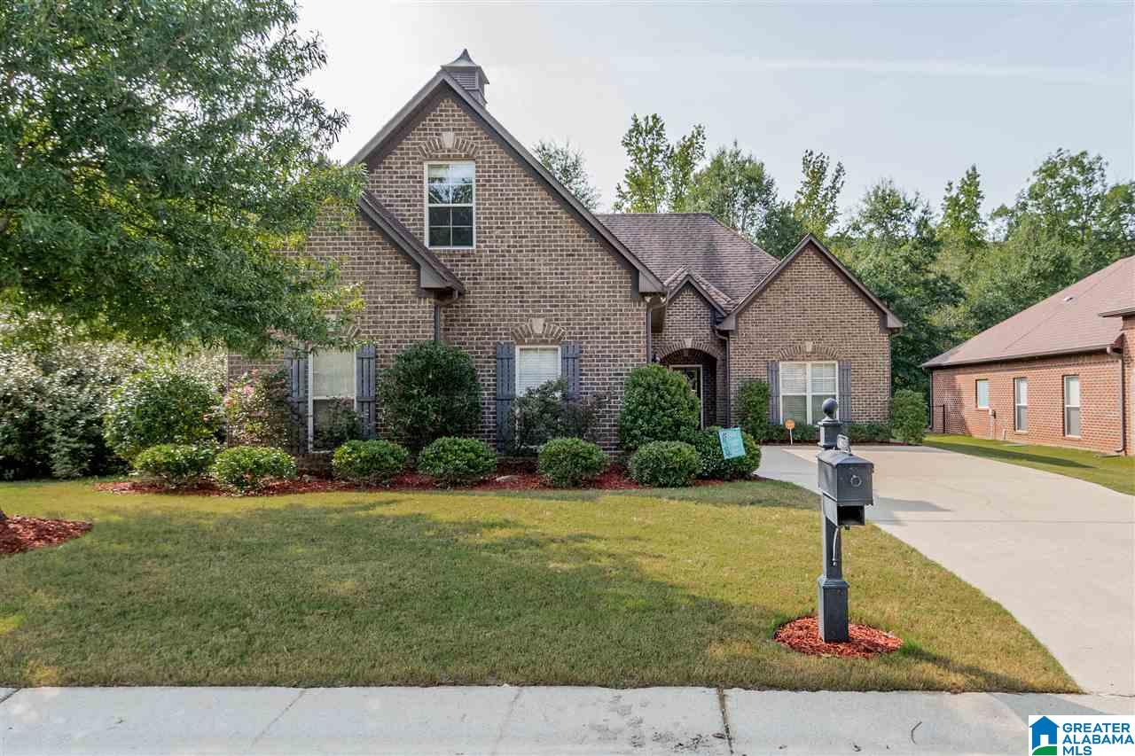 435 Ballantrae Road Pelham, AL 35124 - Photo 2 of 42