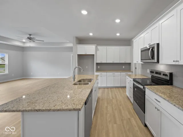 $339,900 | 2331 Saddle Drive, Shelbyville, IN 46176