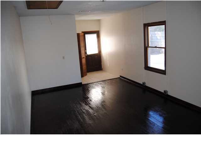 131 James Road Summerville, SC 29486 - Photo 8 of 14 Extra room