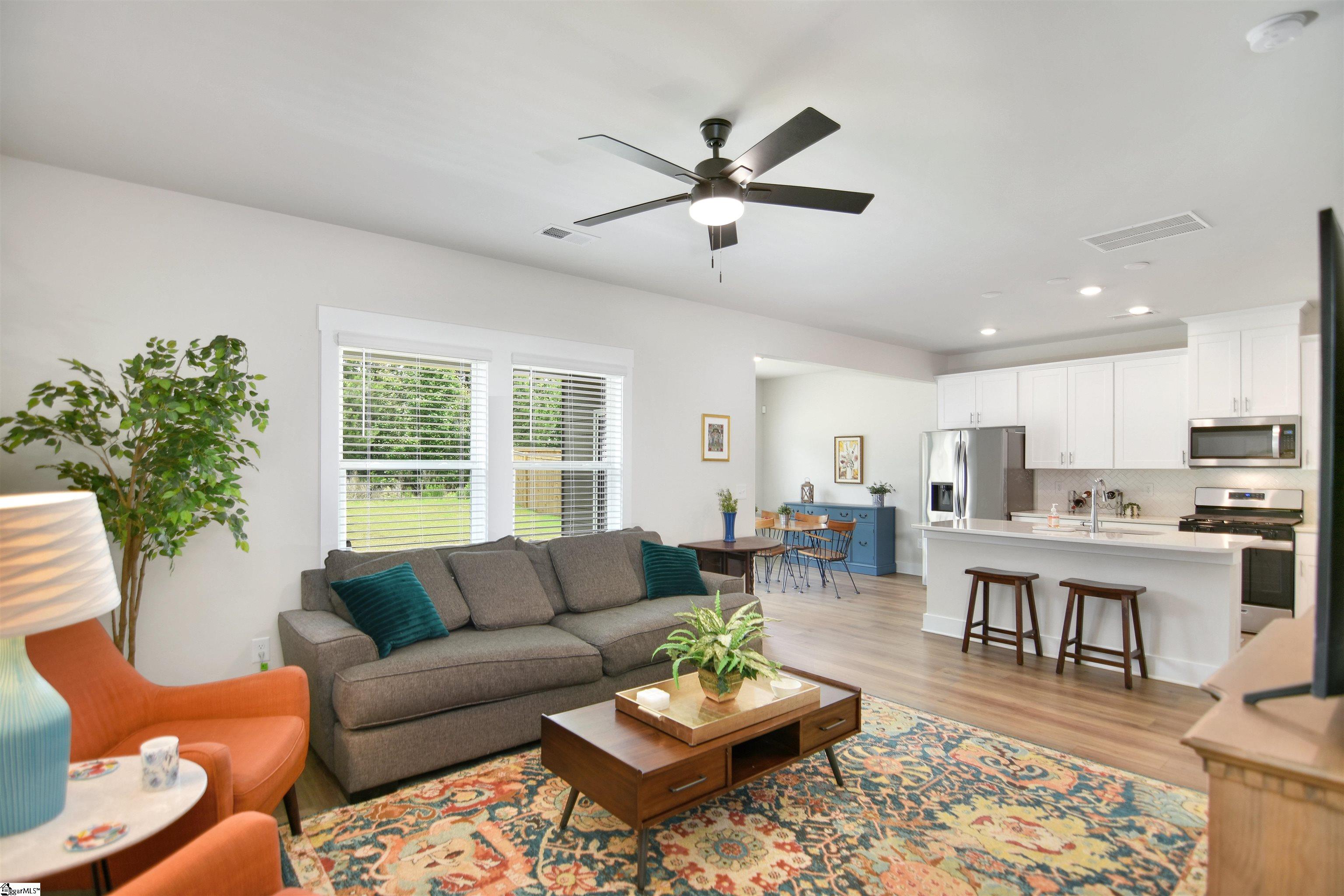 105 Boren Way Greenville, SC 29607 - Photo 2 of 38