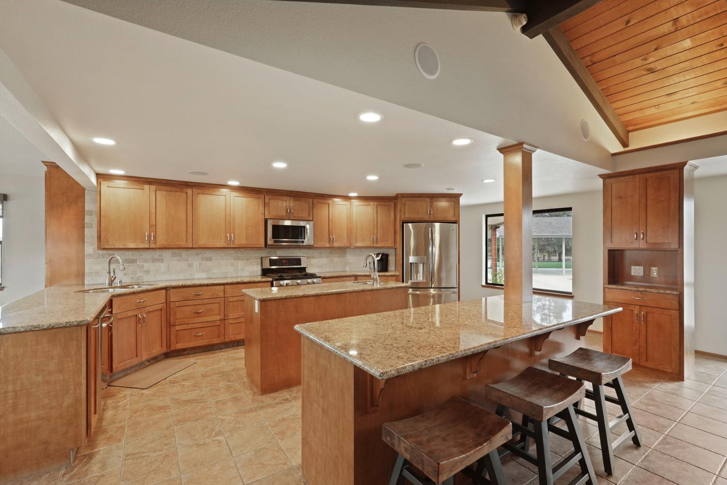 22022 South 99 Frontage Road Ripon, CA 95366 - Photo 10 of 46 Gallery Image 10