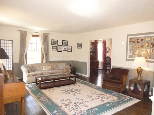 27 Westcott Road Harvard, MA 01451 - Photo 3 of 30 a living room with furniture and a rug