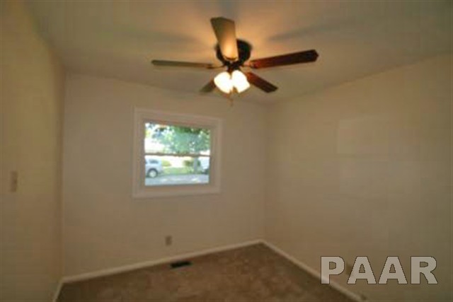 701 Bess Street Washington, IL 61571 - Photo 8 of 11 Gallery Image 8