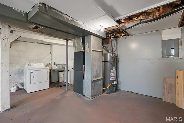 $2,300 | 2262 South Jefferson Avenue, St. Louis, MO 63104