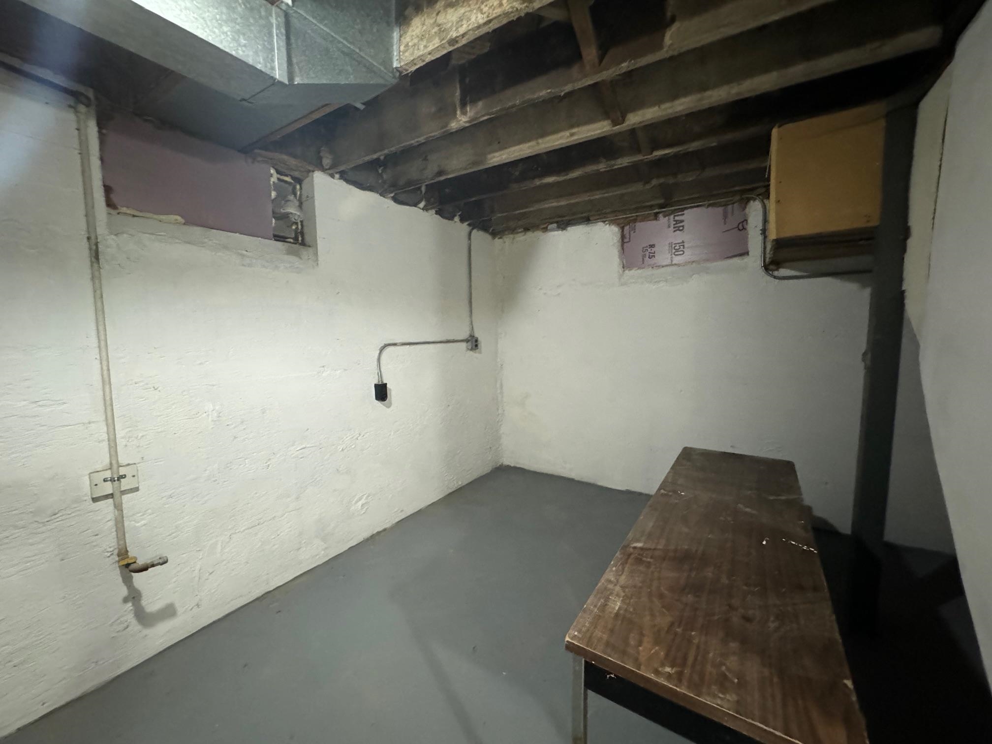 2231 9th Avenue Rockford, IL 61104 - Photo 33 of 44 a view of a refrigerator in the kitchen