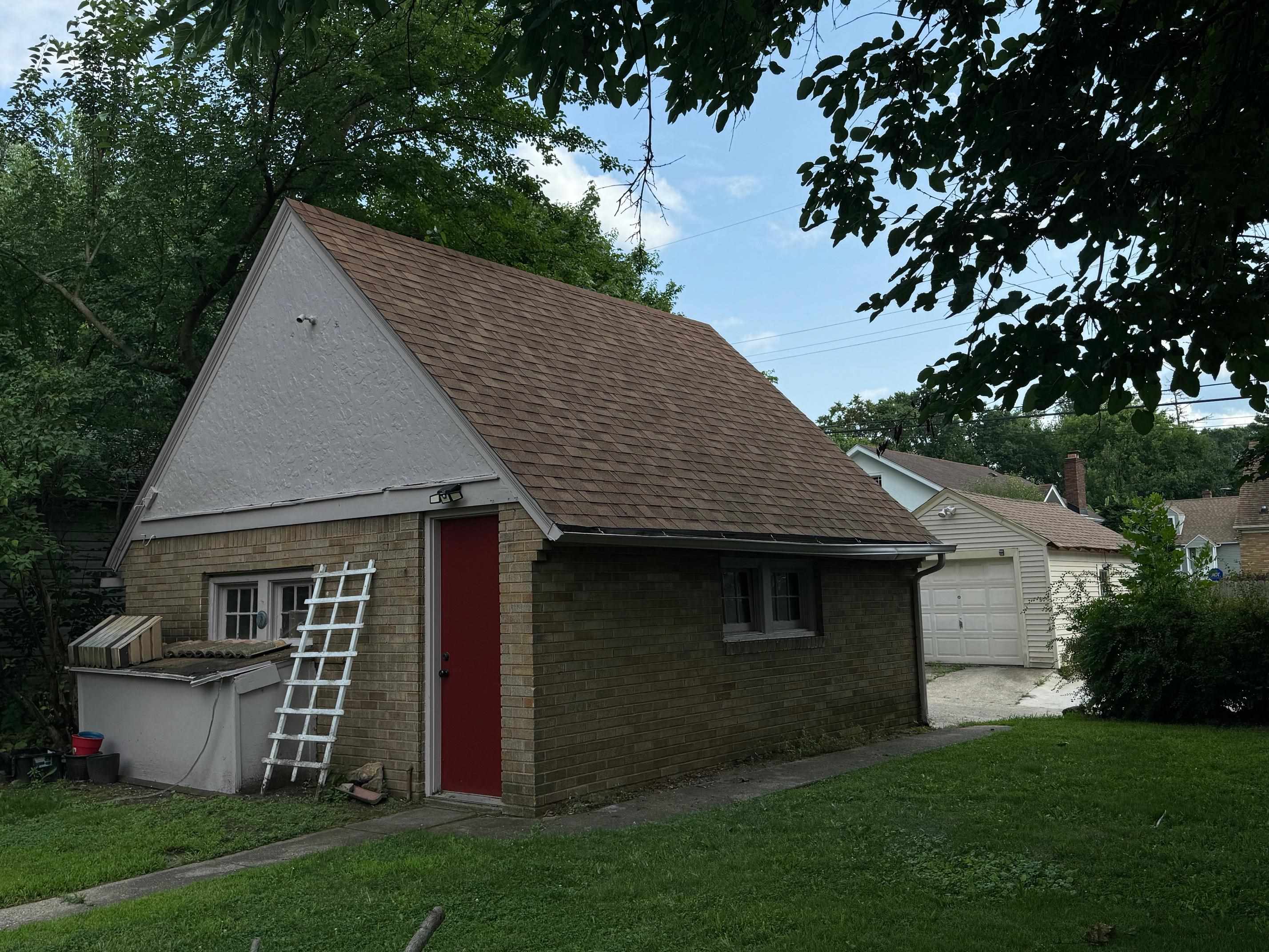 2231 9th Avenue Rockford, IL 61104 - Photo 39 of 44 a front view of house with a garden