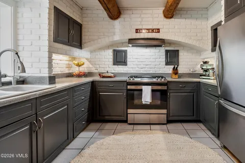 $3,996,000 | 49 Idlewild Place, Unit A&B, Edwards, CO 81632