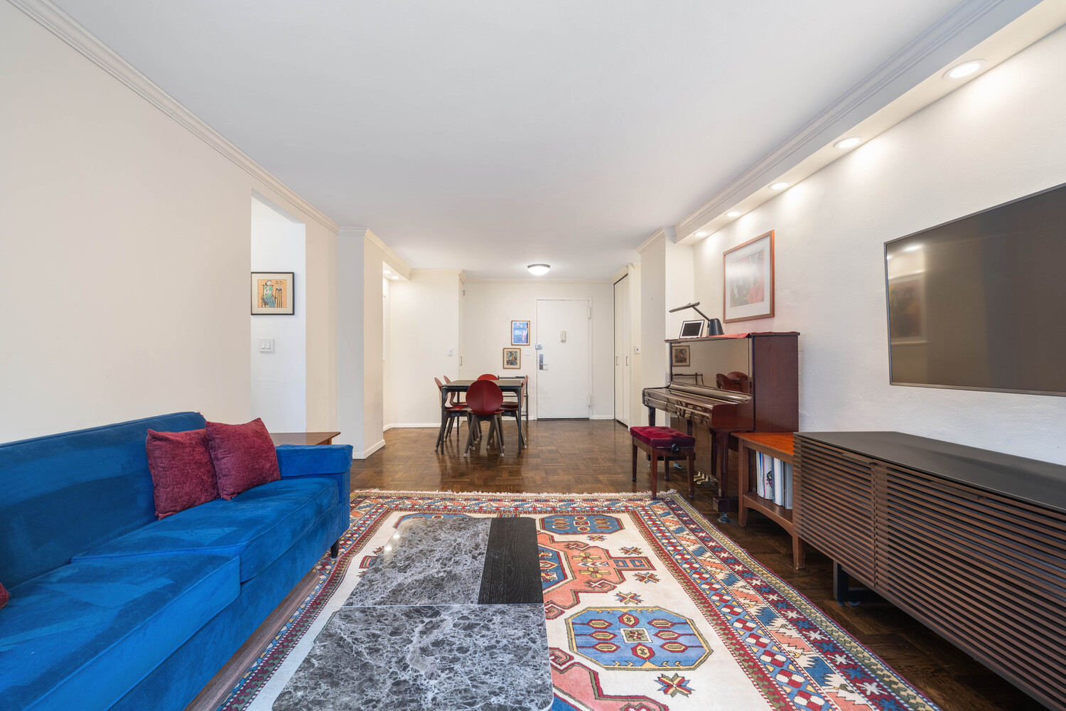 301 East 69th Street, Unit 4K Manhattan, NY 10021 - Photo 3 of 12