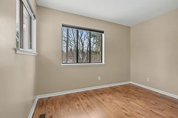 $1,500 | 3812 Greenleaf Circle, Kalamazoo, MI 49008