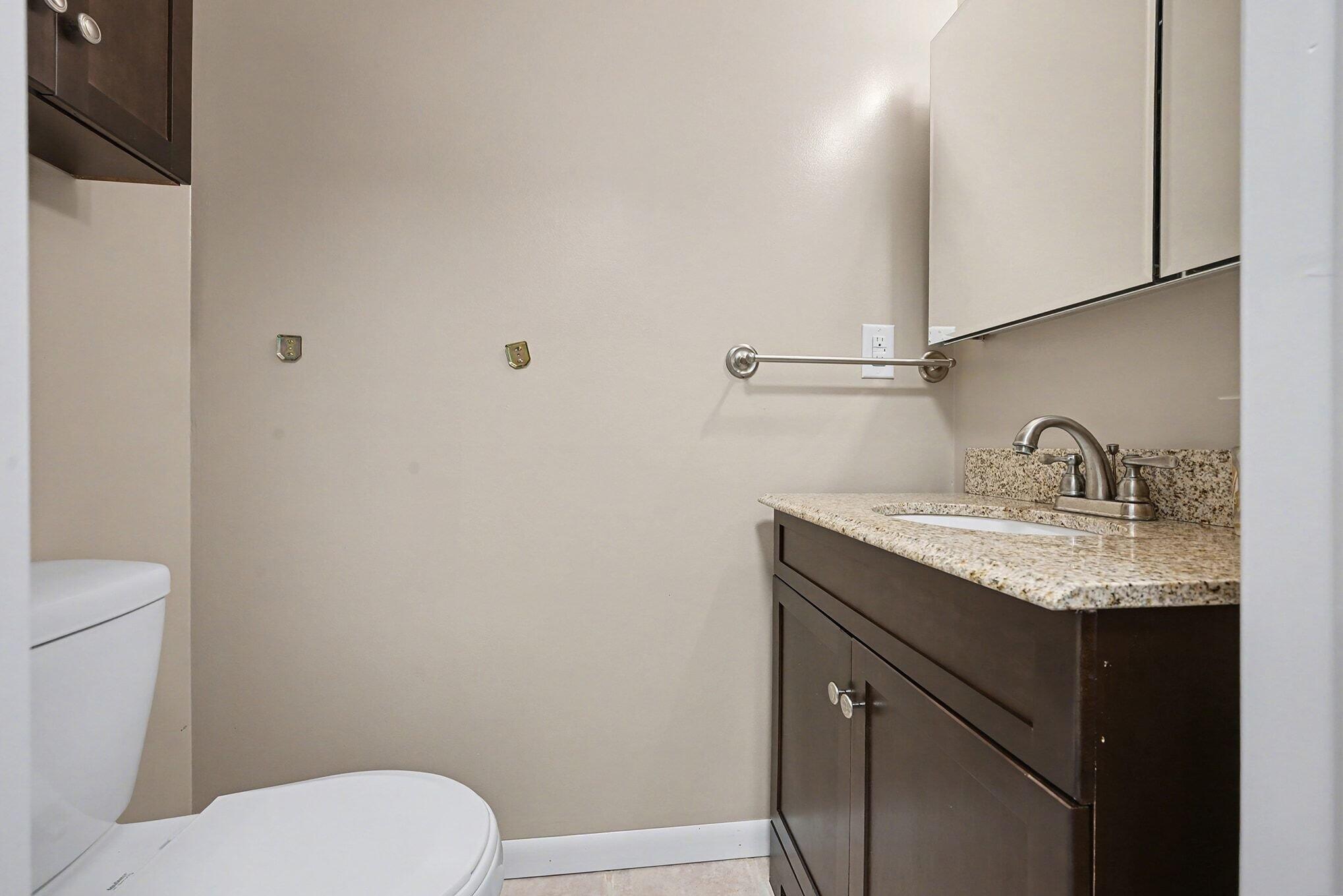 3812 Greenleaf Circle Kalamazoo, MI 49008 - Photo 9 of 18 009_file_7722