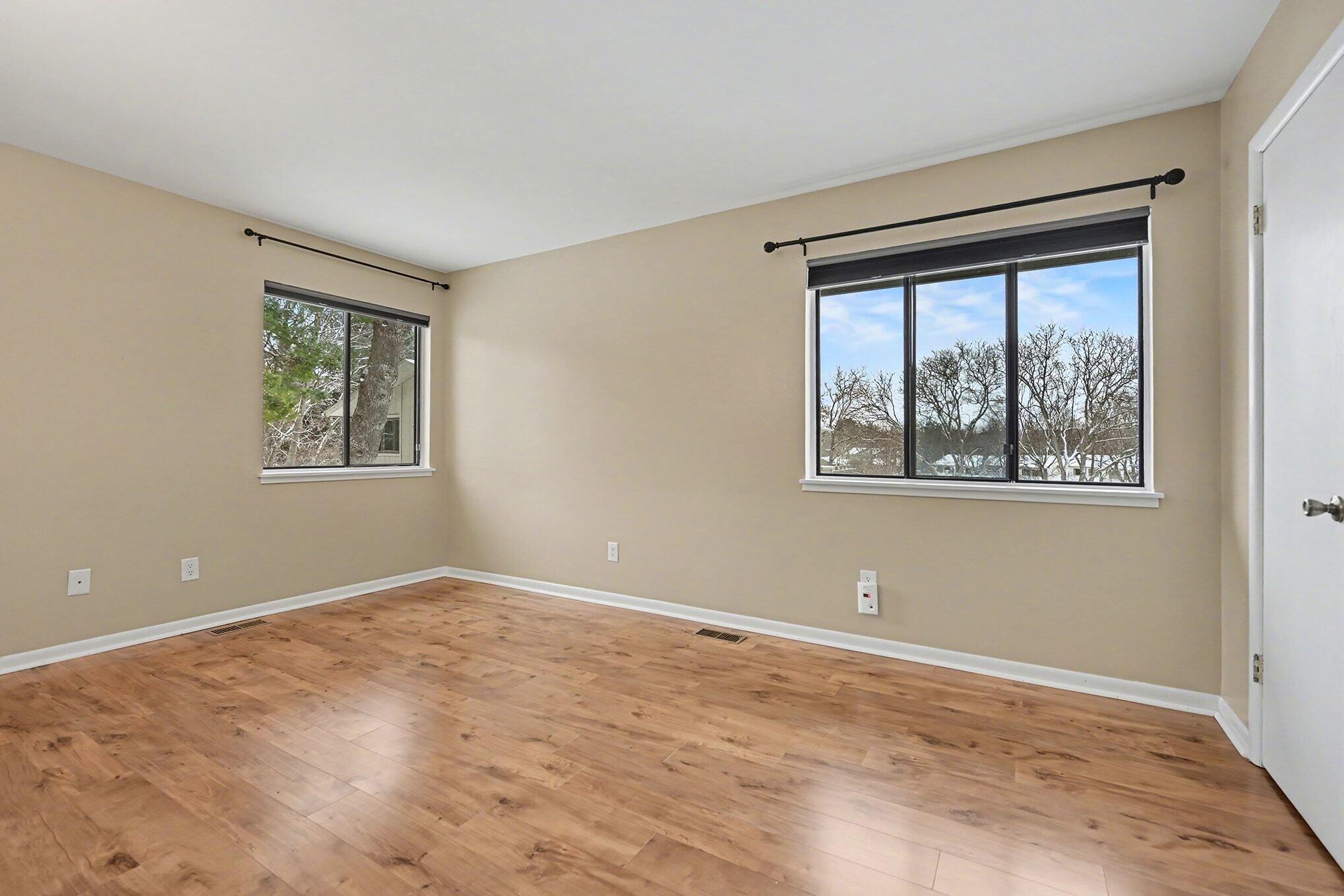 3812 Greenleaf Circle Kalamazoo, MI 49008 - Photo 10 of 18 010_file_7006