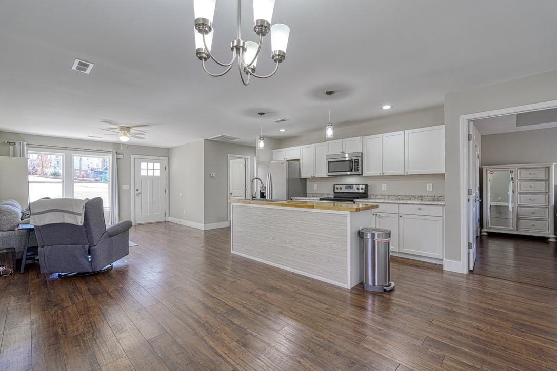 440 Foliage Court Inman, SC 29349 - Photo 5 of 27