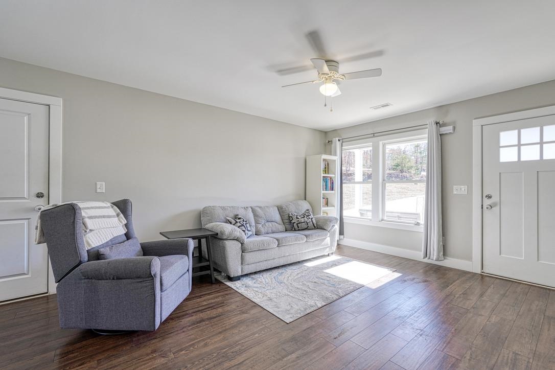 440 Foliage Court Inman, SC 29349 - Photo 6 of 27