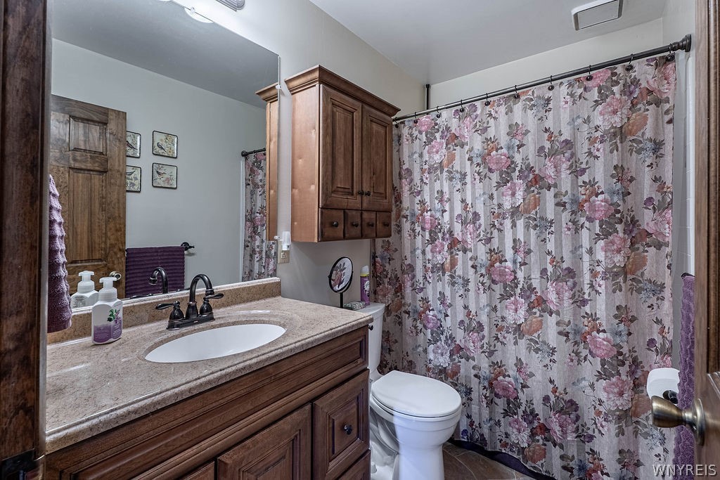 3889 Slusaric Road Wheatfield, NY 14120 - Photo 18 of 50