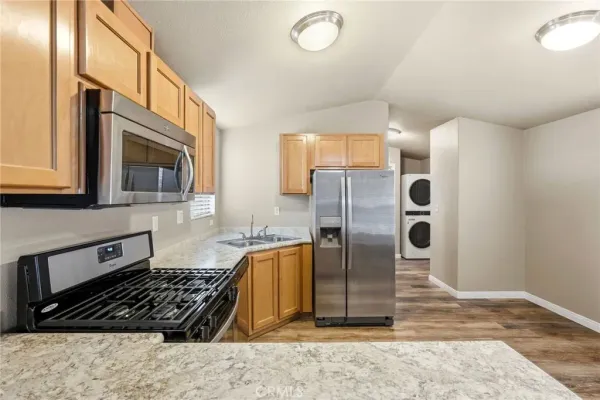$229,950 | 2193 Los Feliz Drive, Unit 6, Thousand Oaks, CA 91362