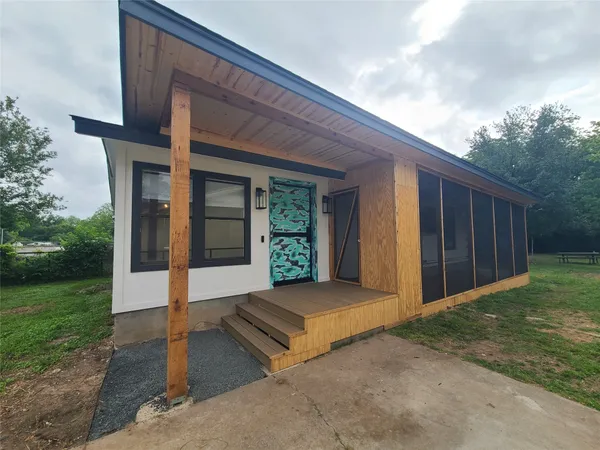 $2,400 | 1147 Brookswood Avenue, Austin, TX 78721