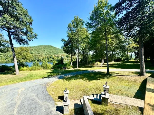 $850,000 | 1952 Monroe Road, Littleton, NH 03561