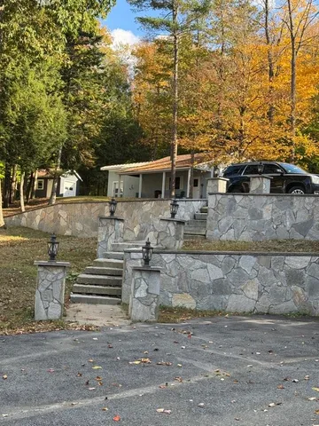 $850,000 | 1952 Monroe Road, Littleton, NH 03561