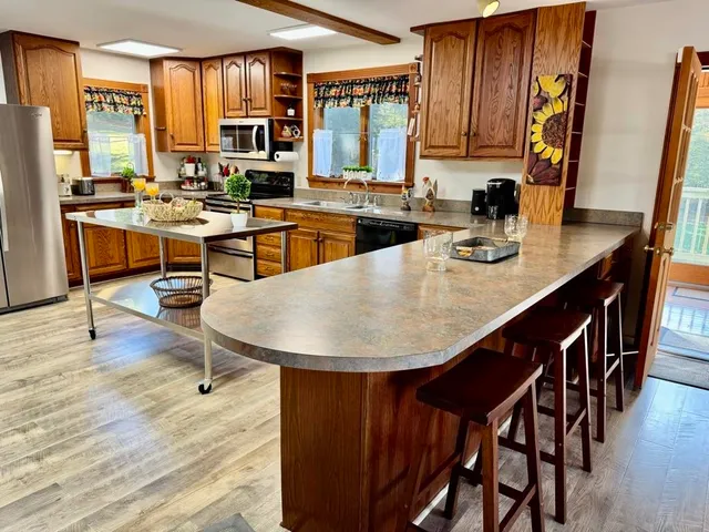 $850,000 | 1952 Monroe Road, Littleton, NH 03561