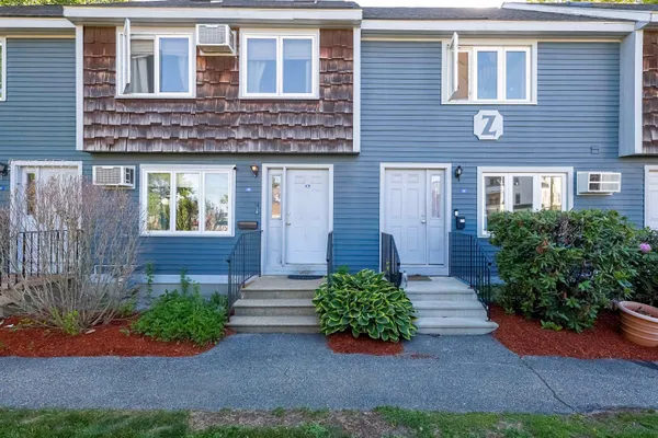 $329,900 | 14 Auclair Avenue, Manchester, NH 03102