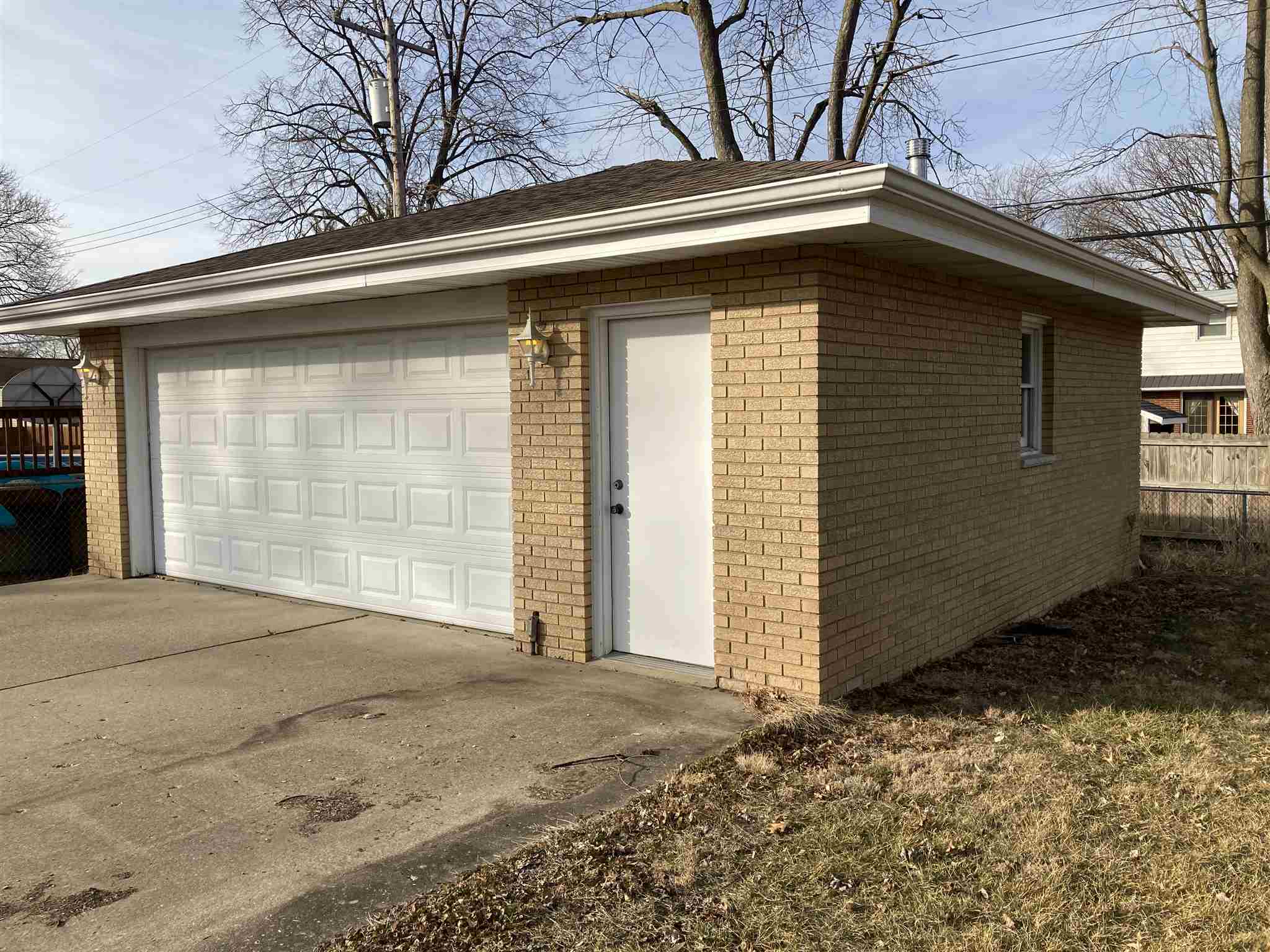 2317 East Sangamon Avenue Springfield, IL 62702 - Photo 3 of 18 Gallery Image 3
