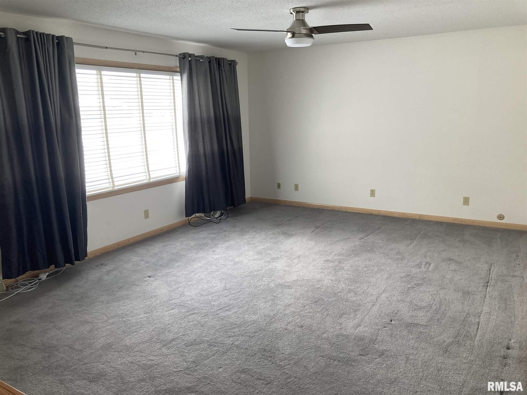 2317 East Sangamon Avenue Springfield, IL 62702 - Photo 4 of 18 Gallery Image 4