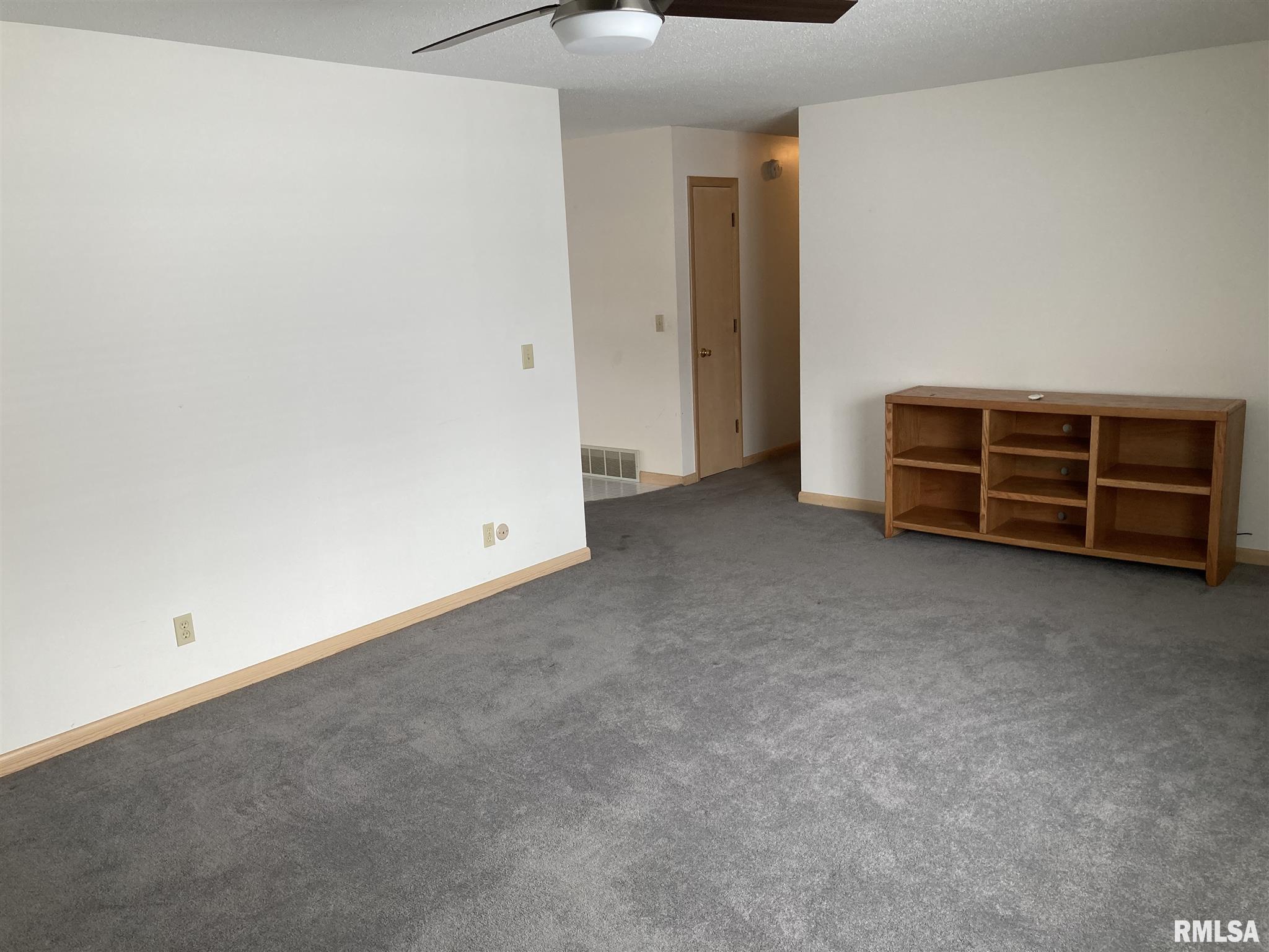 2317 East Sangamon Avenue Springfield, IL 62702 - Photo 5 of 18 Gallery Image 5