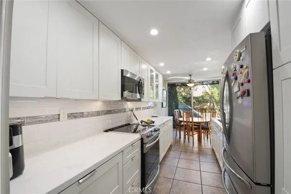 $660,000 | 2101 2nd Street, Unit 305, Long Beach, CA 90803