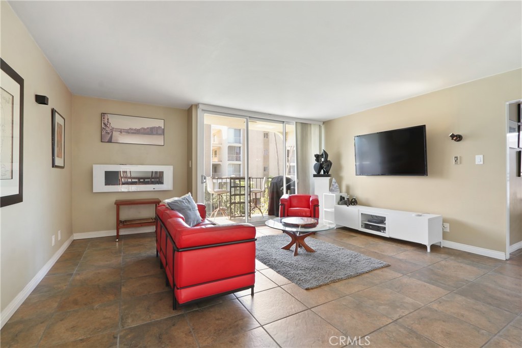 2101 2nd Street, Unit 305 Long Beach, CA 90803 - Photo 2 of 25