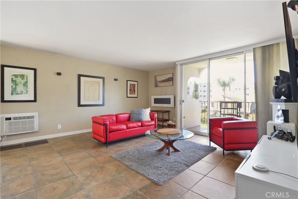 2101 2nd Street, Unit 305 Long Beach, CA 90803 - Photo 4 of 25
