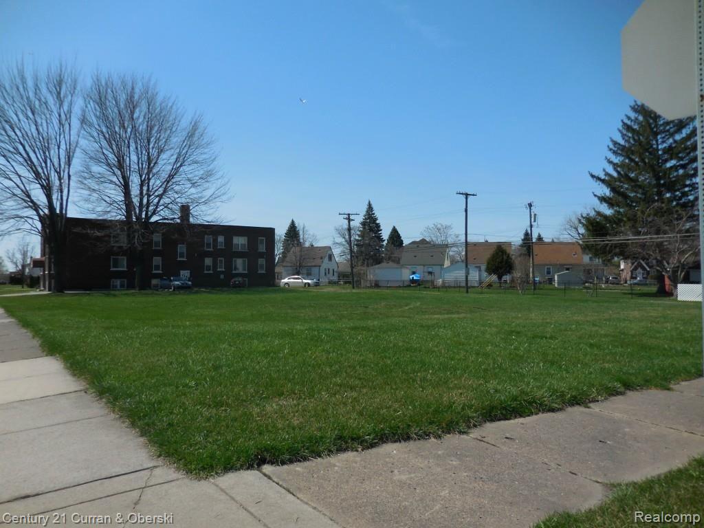1335 Riverside Drive Dearborn, MI 48120 - Photo 4 of 6
