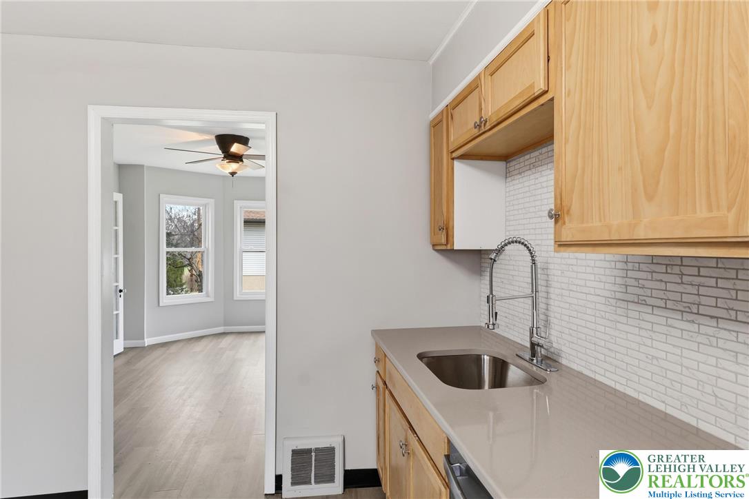 2520 Riegel Street Bethlehem, PA 18020 - Photo 27 of 52