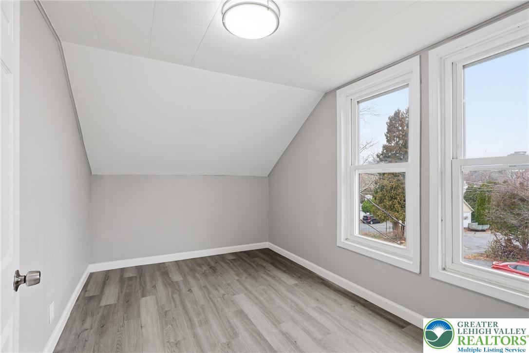 2520 Riegel Street Bethlehem, PA 18020 - Photo 37 of 52