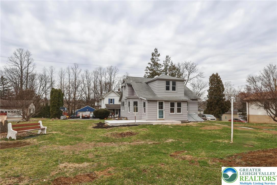 2520 Riegel Street Bethlehem, PA 18020 - Photo 5 of 52