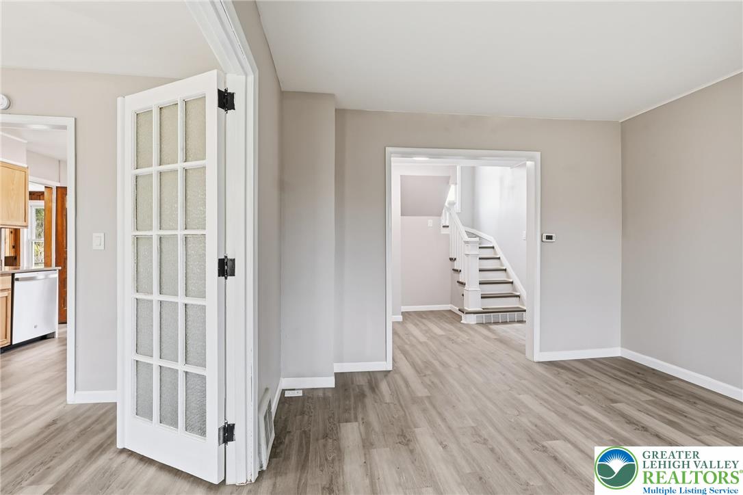 2520 Riegel Street Bethlehem, PA 18020 - Photo 8 of 52