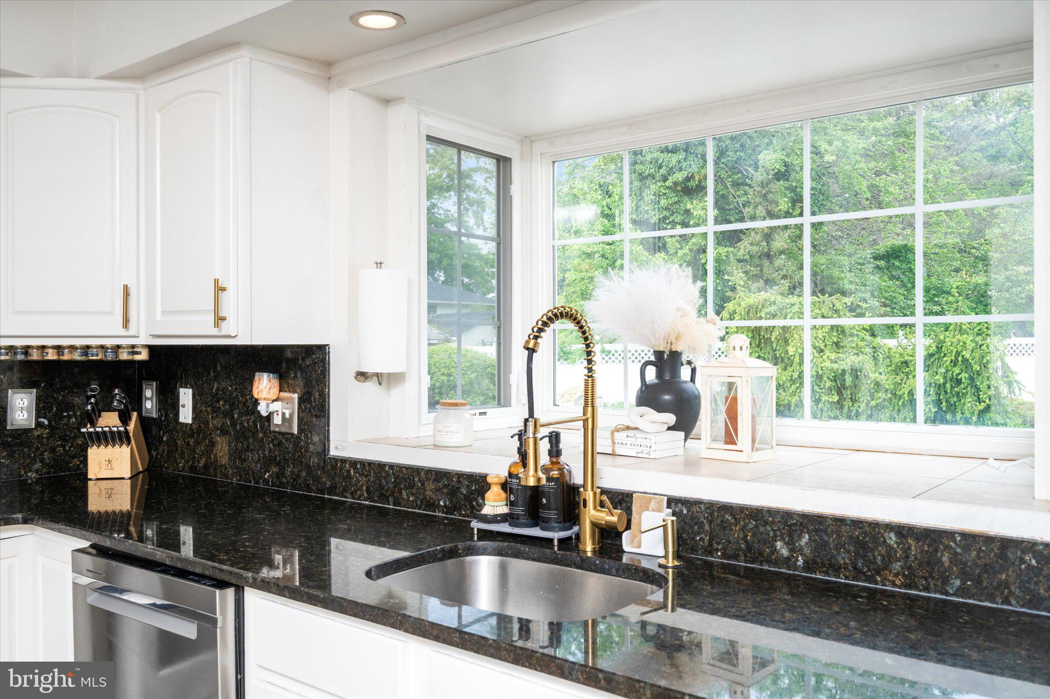 2224 Klockner Road Hamilton, NJ 08690 - Photo 9 of 44