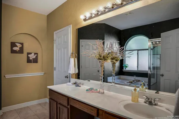 $2,400 | 3133 Soledad Lane, New Braunfels, TX 78132
