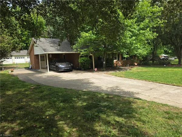 $239,000 | 2945 Kecoughtan Road, Pfafftown, NC 27040