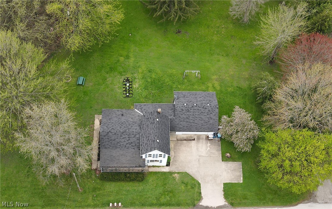 10088 West Ridge Road Elyria, OH 44035 - Photo 4 of 28 Gallery Image 4